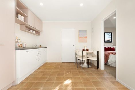 Photo of property in 11a Lomas Place, Manurewa, Auckland, 2102