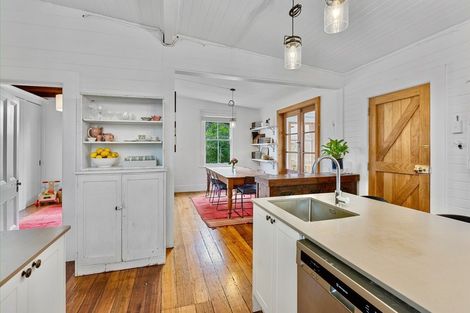 Photo of property in 50 Rahui Road, Otaki, 5512