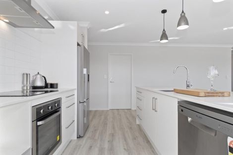 Photo of property in 9 Tamapahore Boulevard, Papamoa Beach, Papamoa, 3118