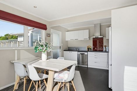 Photo of property in 103 Makara Road, Karori, Wellington, 6012