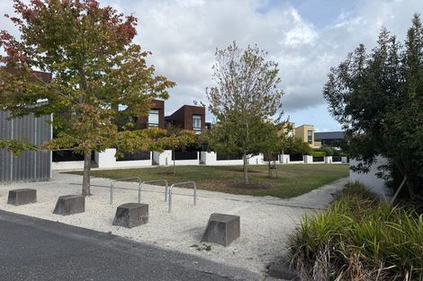 Photo of property in 214 Hobsonville Point Road, Hobsonville, Auckland, 0616