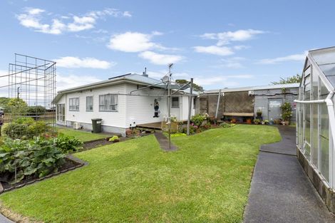 Photo of property in 15 Hamlet Street, Stratford, 4332