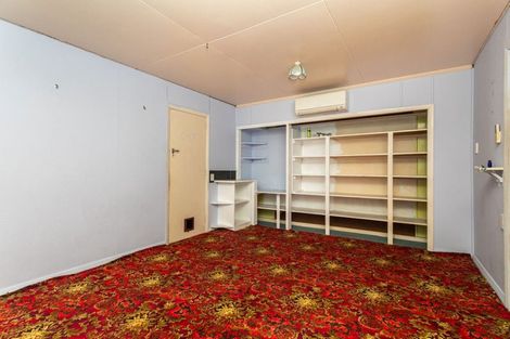 Photo of property in 7 Gladstone Street, Dannevirke, 4930