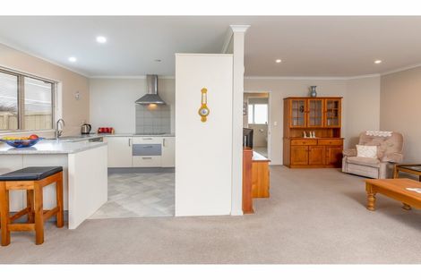 Photo of property in 3 Reeves Road, Rangiora, 7400