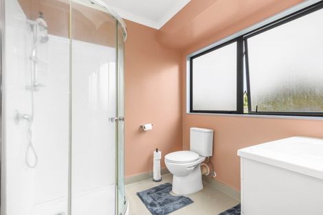 Photo of property in 15 Hollinger Place, Nawton, Hamilton, 3200