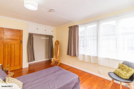 Photo of property in 32 Petherick Street, Taita, Lower Hutt, 5011