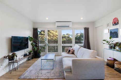 Photo of property in 2/38 Noeleen Street, Glenfield, Auckland, 0629