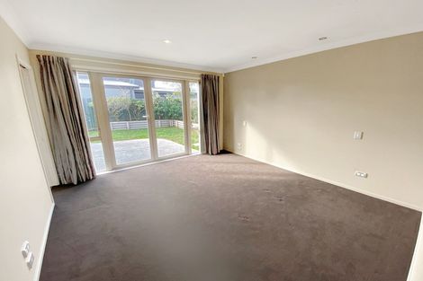 Photo of property in 2 Rooney Place, Aidanfield, Christchurch, 8025