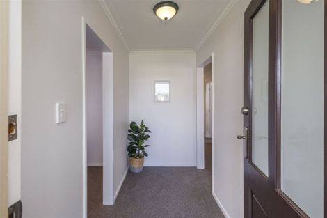 Photo of property in 12 Grange Place, Milson, Palmerston North, 4414