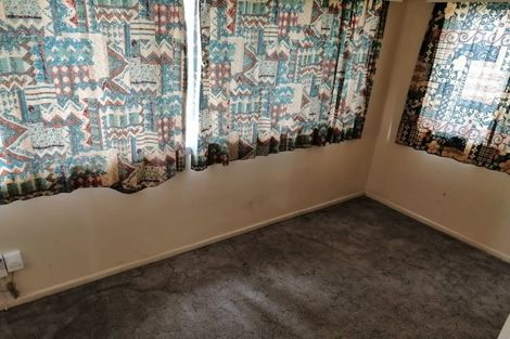 Photo of property in 3170 Great North Road, New Lynn, Auckland, 0600