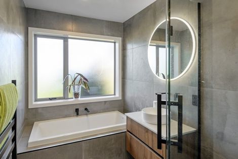 Photo of property in 280 Queen Elizabeth Ii Drive, Mairehau, Christchurch, 8052