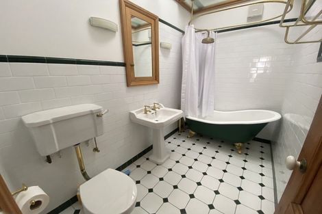 Photo of property in 128 Tinakori Road, Thorndon, Wellington, 6011