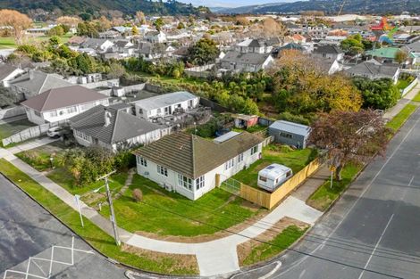 Photo of property in 2 Strand Crescent, Naenae, Lower Hutt, 5011