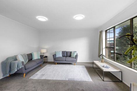 Photo of property in 59f2- Kowhai Avenue, Ebdentown, Upper Hutt, 5018