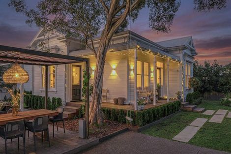 Photo of property in 250 Main Street, Greytown, 5712