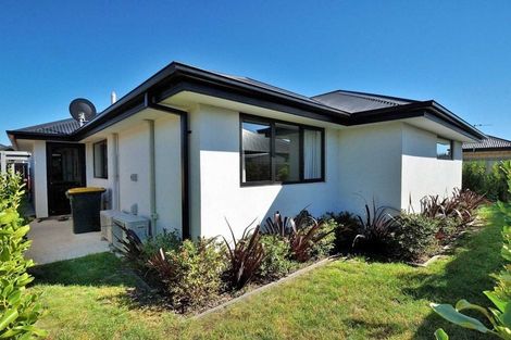 Photo of property in 14 Blaenavon Lane, Halswell, Christchurch, 8025