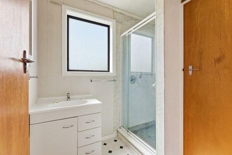 Photo of property in 106 Mclean Street, Woodville, 4920