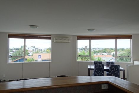 Photo of property in 112u3 Clarence Street, Hamilton Lake, Hamilton, 3204