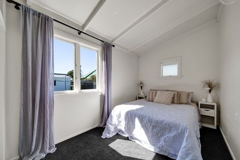 Photo of property in 56 Vogel Street, Hawera, 4610