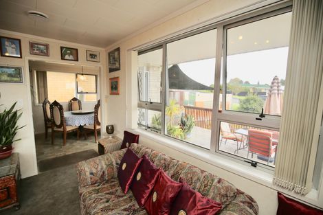 Photo of property in 28 Mcvie Road, Huntly, 3700