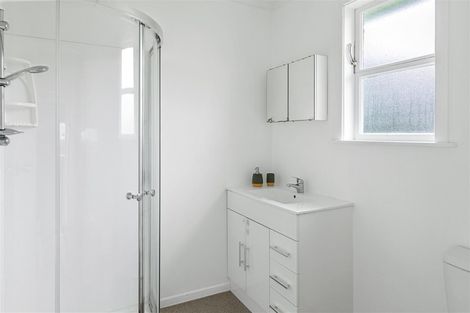 Photo of property in 9 Pukemiro Road, Te Kamo, Whangarei, 0112