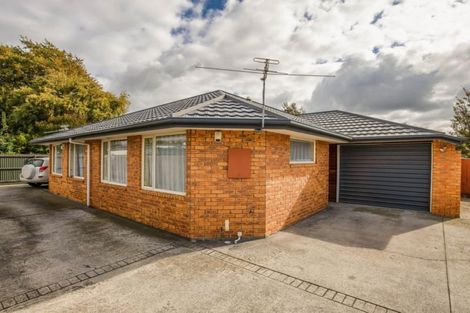 Photo of property in 17d Division Street, Riccarton, Christchurch, 8041
