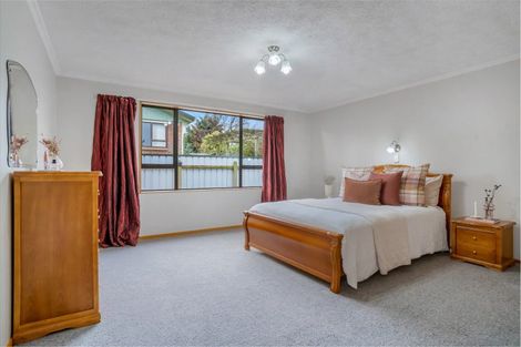 Photo of property in 1 Niddry Crescent, Winton, 9720