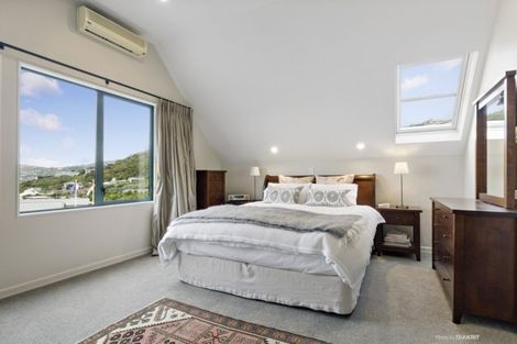 Photo of property in 52 Waru Street, Khandallah, Wellington, 6035