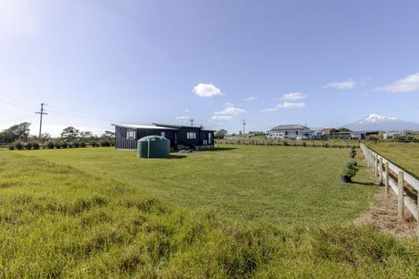 Photo of property in 387 Tipoka Road, Rahotu, Opunake, 4685