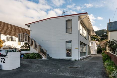 Photo of property in 2/72 Freyberg Street, Lyall Bay, Wellington, 6022