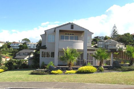 Photo of property in 107 Penguin Drive, Murrays Bay, Auckland, 0630
