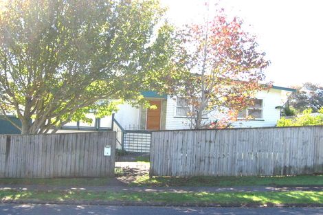 Photo of property in 8 Malvina Place, Bucklands Beach, Auckland, 2014