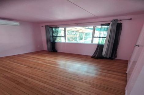 Photo of property in 165 Don Buck Road, Massey, Auckland, 0614