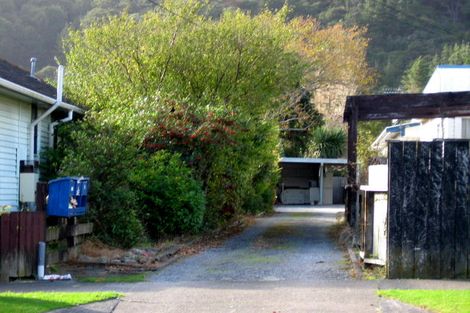Photo of property in 281a Stokes Valley Road, Stokes Valley, Lower Hutt, 5019