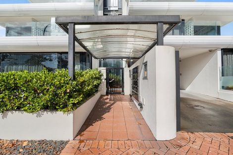 Photo of property in 1152 Whakaue Street, Rotorua, 3010