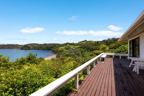 Photo of property in 56 Grand View Road, Leigh, 0985