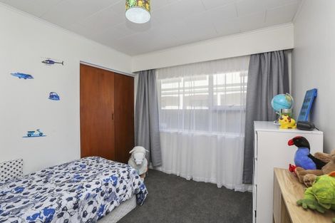 Photo of property in 10 Magnolia Drive, Westown, New Plymouth, 4310
