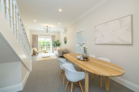 Photo of property in 35 Cambridge Terrace, Masterton, 5810