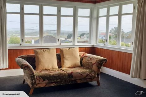 Photo of property in 25 Porter Crescent, Helensville, 0800