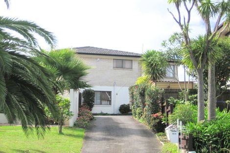 Photo of property in 2/33 Tyrian Close, Half Moon Bay, Auckland, 2012