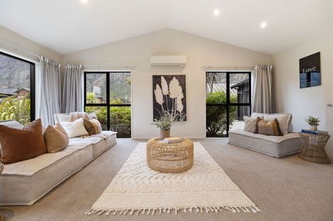 Photo of property in 22 Mckellar Drive, Jacks Point, Queenstown, 9371