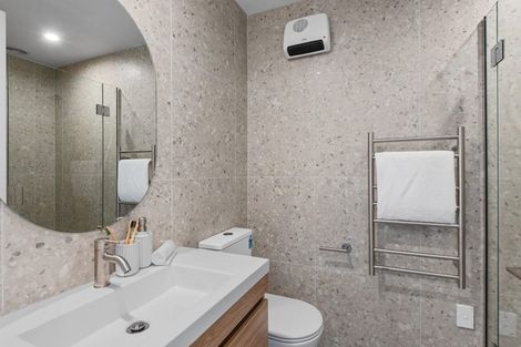 Photo of property in 2/186 Edgeware Road, Edgeware, Christchurch, 8013