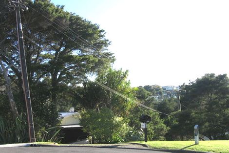 Photo of property in 42 Tui Glen Road, Birkenhead, Auckland, 0626