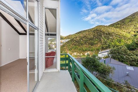Photo of property in 7a Buxton Avenue, Karori, Wellington, 6012