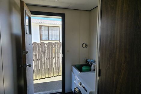 Photo of property in 1/15 Starforth Place, Henderson, Auckland, 0612