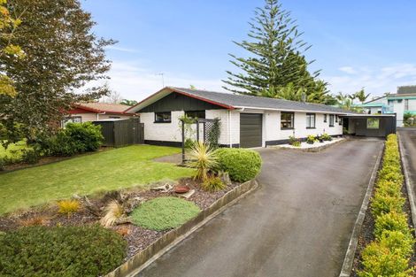 Photo of property in 6 Ranfurly Place, Te Kamo, Whangarei, 0112