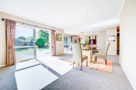 Photo of property in 16 Parker Road, Huntly, 3771