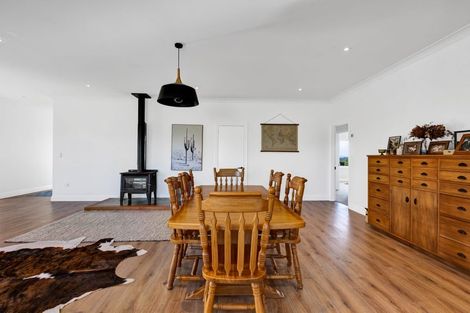 Photo of property in 159 Opunake Road, Stratford, 4391