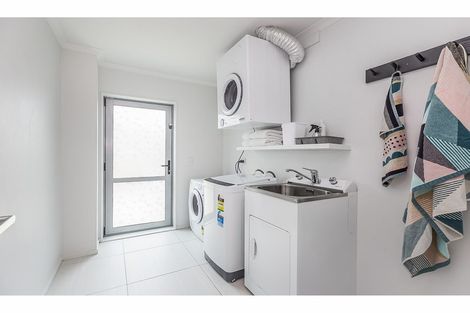 Photo of property in 19 Cresswell Place, Johnsonville, Wellington, 6037