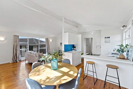 Photo of property in 6 Arnhem Place, Pukekohe, 2120